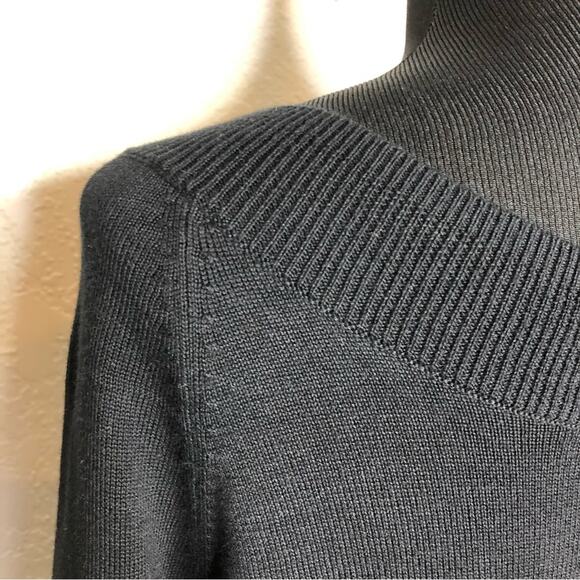 Cabi Switch black v neck full zip front cardigan sweater size Medium #5453 - Picture 13 of 16